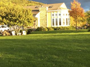 100 Reichards Farm Rd, Poestenkill, NY 12140