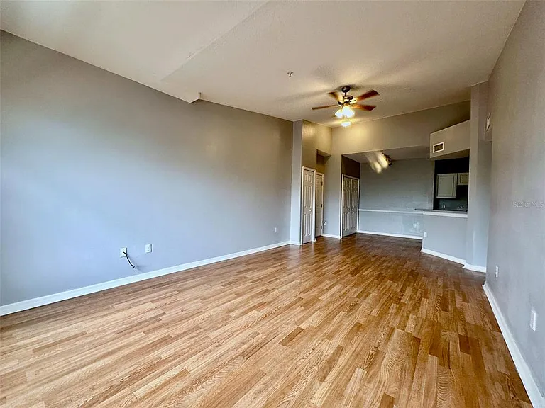 5578 Metrowest Blvd #1-302 — Photo 4
