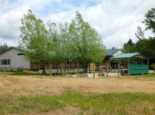 45627 Cherry Ln, Halfway, OR 97834