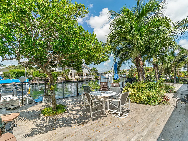 1124 Highland Beach Dr #2 — Photo 25