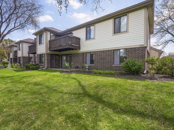 924 E Coach Rd UNIT 1, Palatine, IL 60074