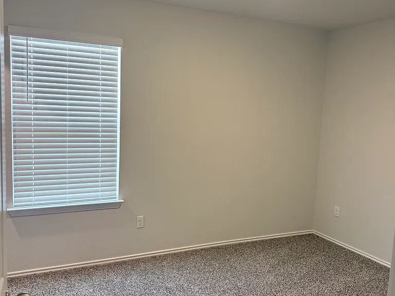 7300 Veronica Ct — Photo 13
