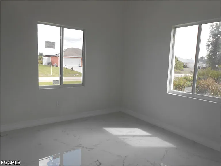 2809 55th St W — Photo 10