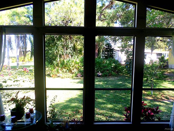 GORGEOUS PRIVATE LOT