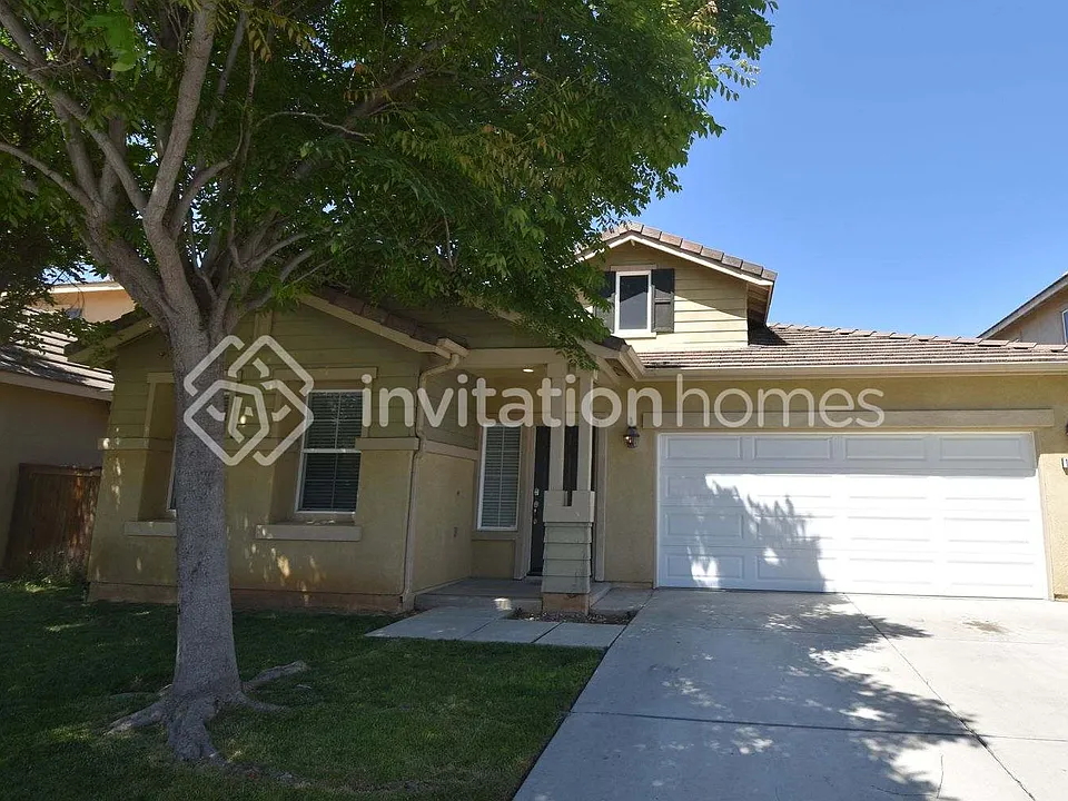 13075 Acacia Ave
