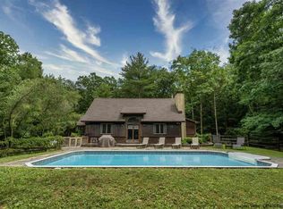 32 Smith Rd, Saugerties, NY 12477