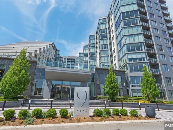 9 Avenue At Port Imperial #712, West New York, NJ 07093