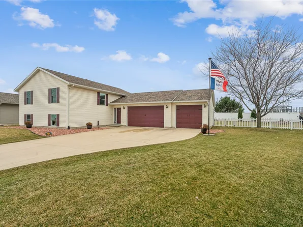 1370 48th St, Marion, IA 52302
