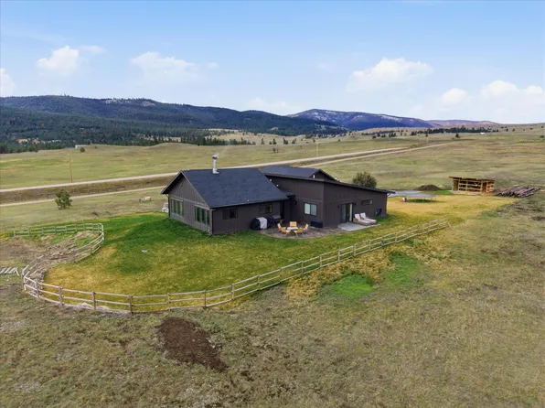 25567 Three Moon Dr, Elmo, MT 59915