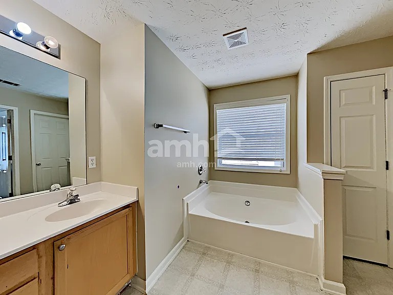 507 Pond Lillies Rd — Photo 12