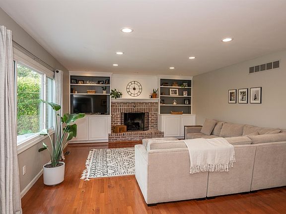5th image of 6750 Treeridge Dr