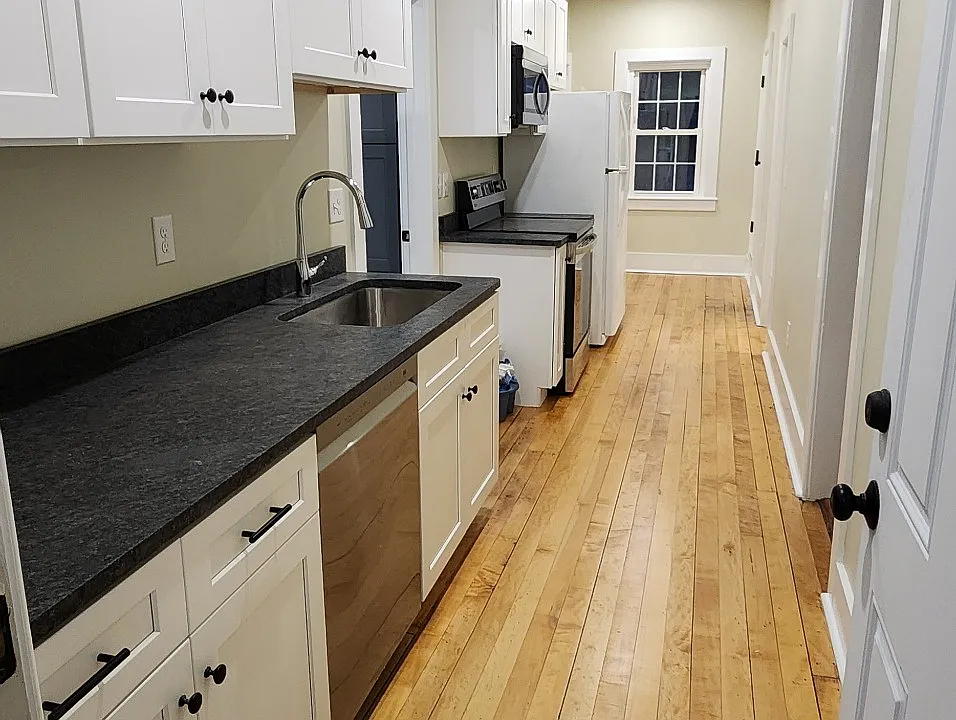 544 Main St #6