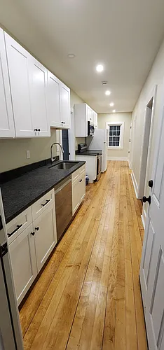 544 Main St #6 Photo 1