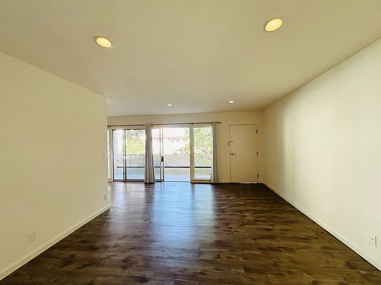Ohio Wilkins Apartments — Photo 5