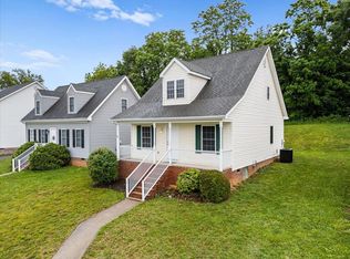 528 D St, Staunton, VA 24401