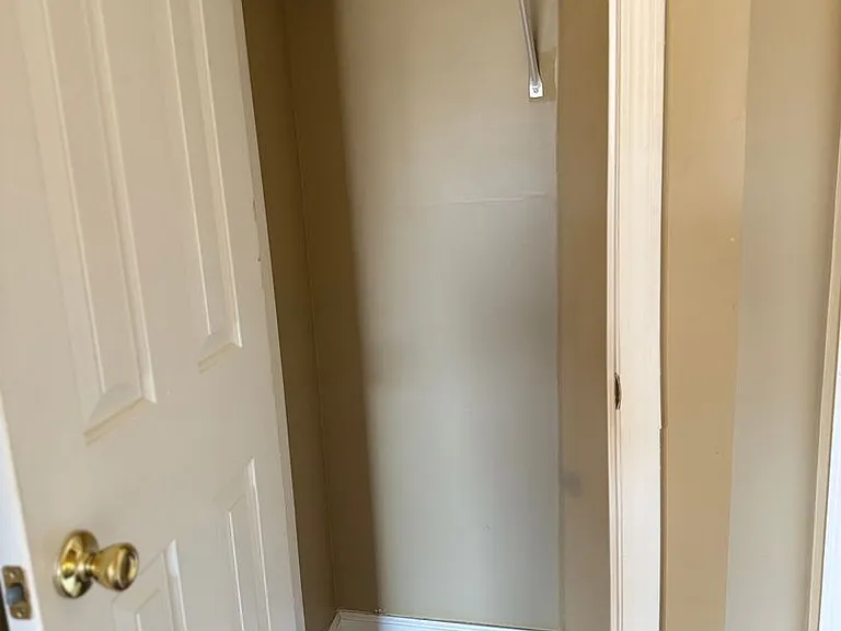 121 Wexford Dr #303 — Photo 18