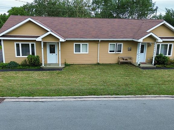 3rd image of 8 Spruce Avenue