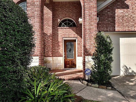 2nd image of 178 Black Swan Pl