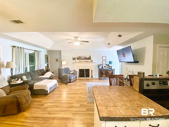 5th image of 2 Windgate Ct