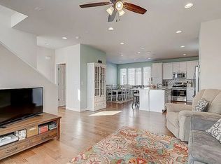 15702 E Broncos Pl, Centennial, CO 80112