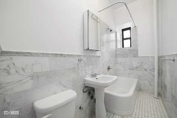 Rented by Citi Habitats | media 16