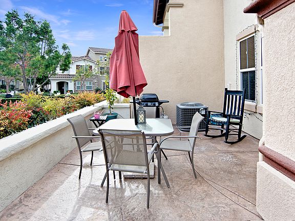 3rd image of 40274 Rosewell Ct