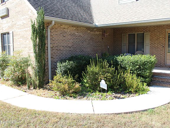 4th image of 717 Old Hiram Crabtree Rd