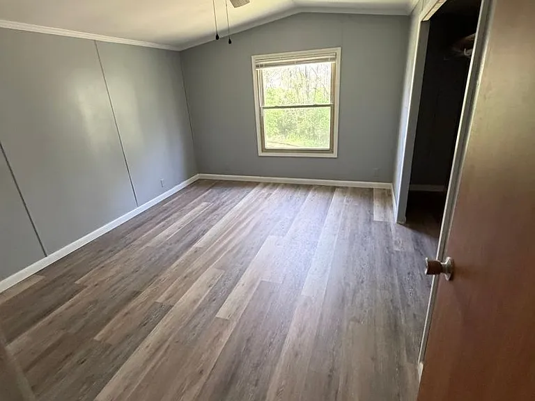 1129 State Route 849 Rte E #849 — Photo 3