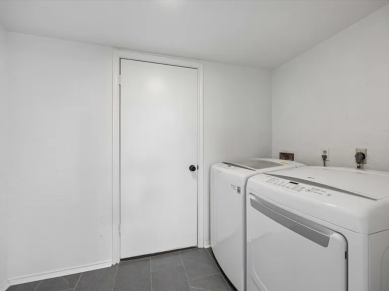 2609 Monarch Dr — Photo 15