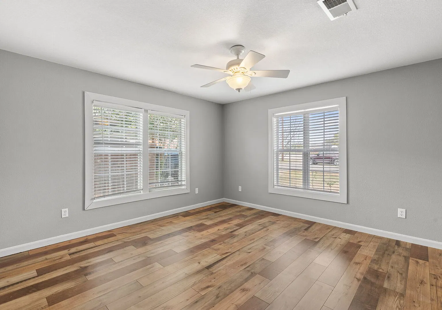 2 Bed in Crawford ISD! — Photo 4