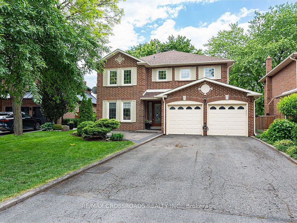 1st image of 16 Heisey Dr