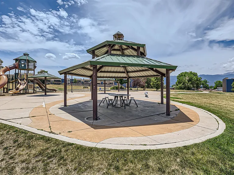 330 Gahart Dr #1 — Photo 3
