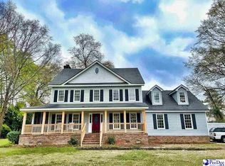 102 Warren Way Ln, Cheraw, SC 29520