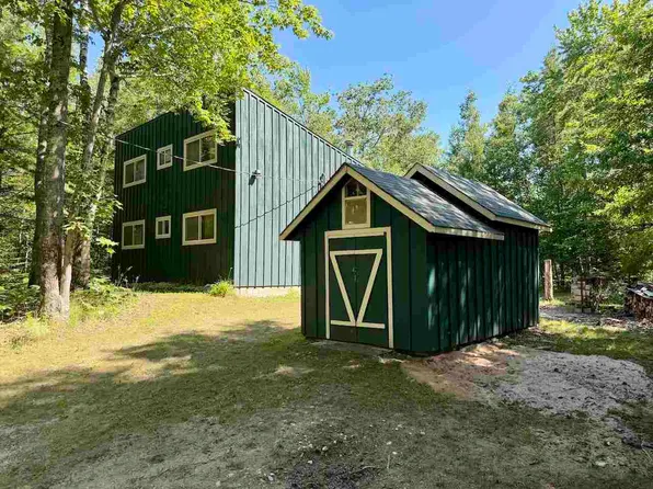 30475 E Side Dr, Beaver Island, MI 49782