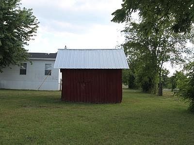 3rd image of 7155 Bradyville Pike