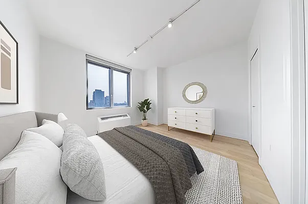 Rented by Platinum Properties | media 6