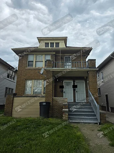 2498 Glendale St Photo 1