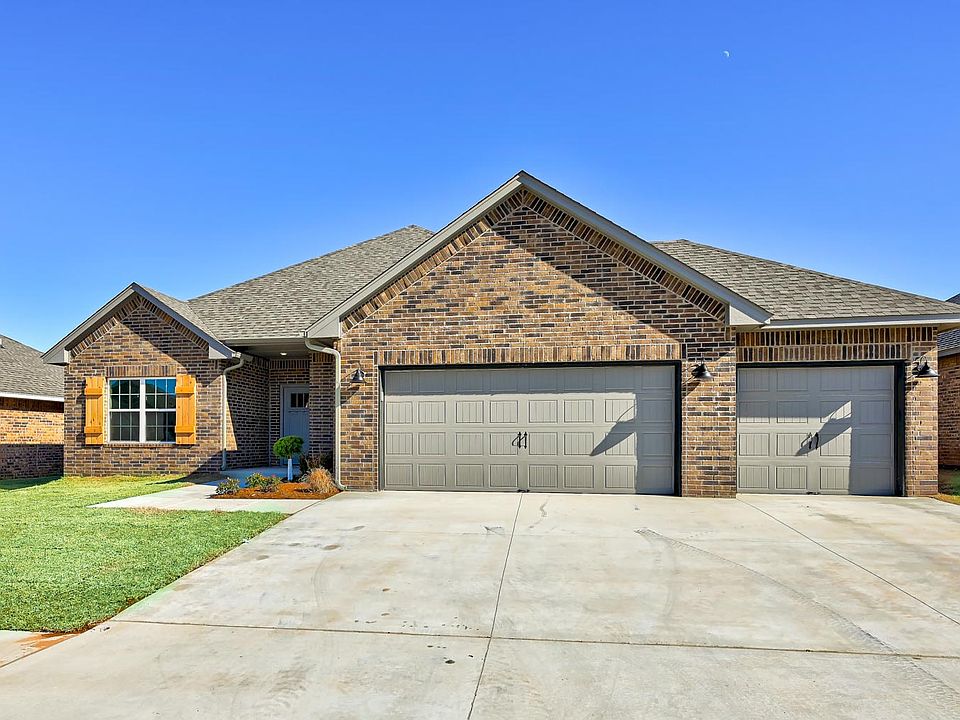 1st image of 10404 Lightning Creek Dr