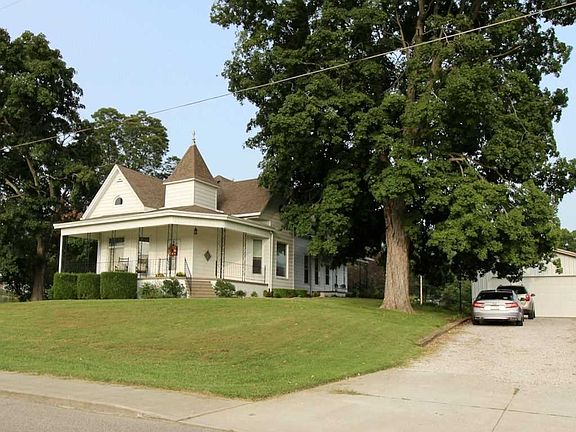 2nd image of 409 N Main St