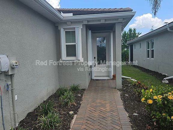 3rd image of 10333 Bonavie Cove Dr