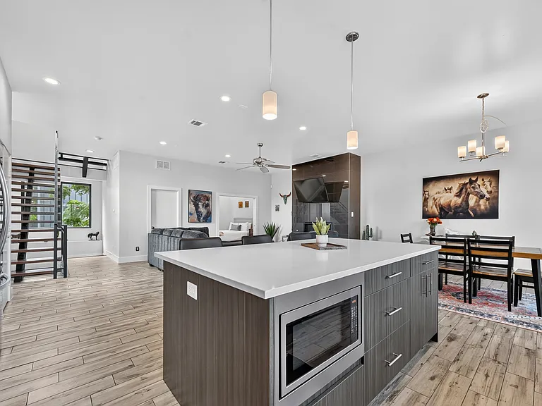 410 Melba St #4 — Photo 8