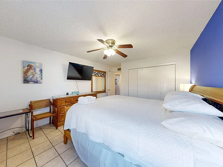 15005 Windward Dr #121 — Photo 17