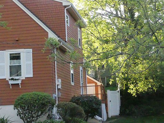 3rd image of 14 Lawrence St