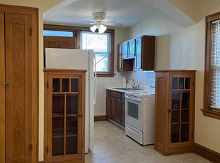 5202 W Henderson St, Chicago, IL 60641