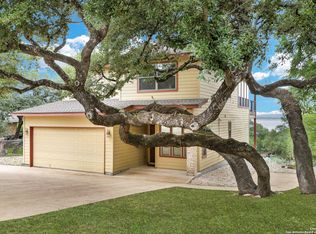 1298 Oakridge Ln, Canyon Lake, TX 78133