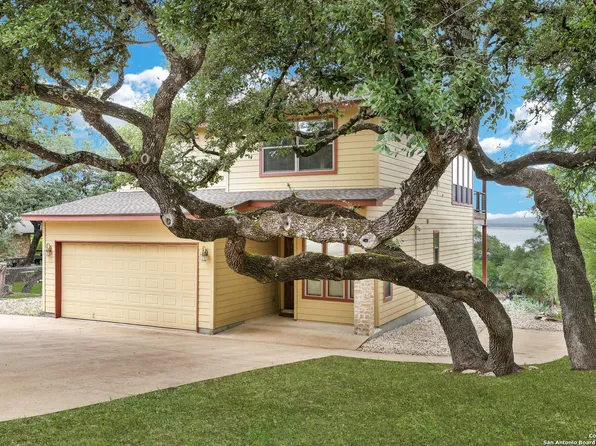 1298 Oakridge Lane, Canyon Lake, TX 78133