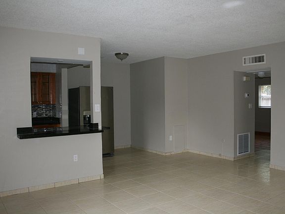 3rd image of 1460 E Bay Dr APT 2