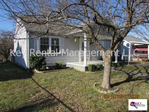 1021 Hillcrest Ave, Lenoir City, TN 37772