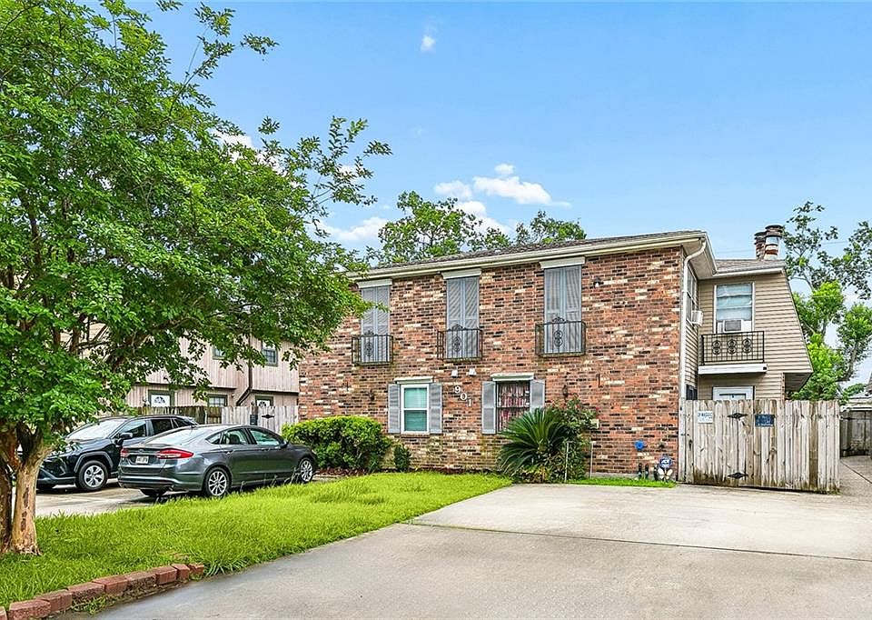 1st image of 901 Vouray Dr APT C