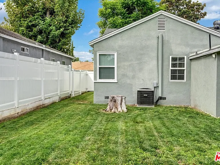 6200 Jamieson Ave — Photo 35